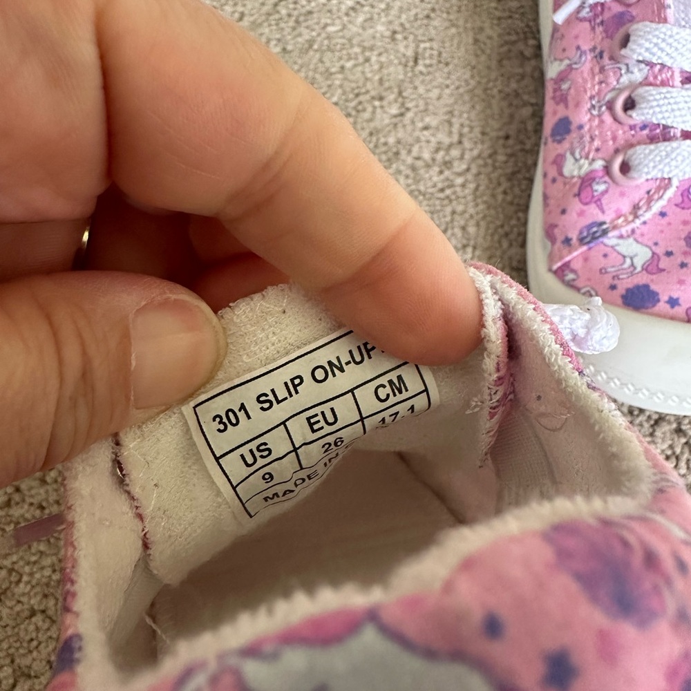 Girls Weestep unicorn shoes 9c - Picture 3 of 3